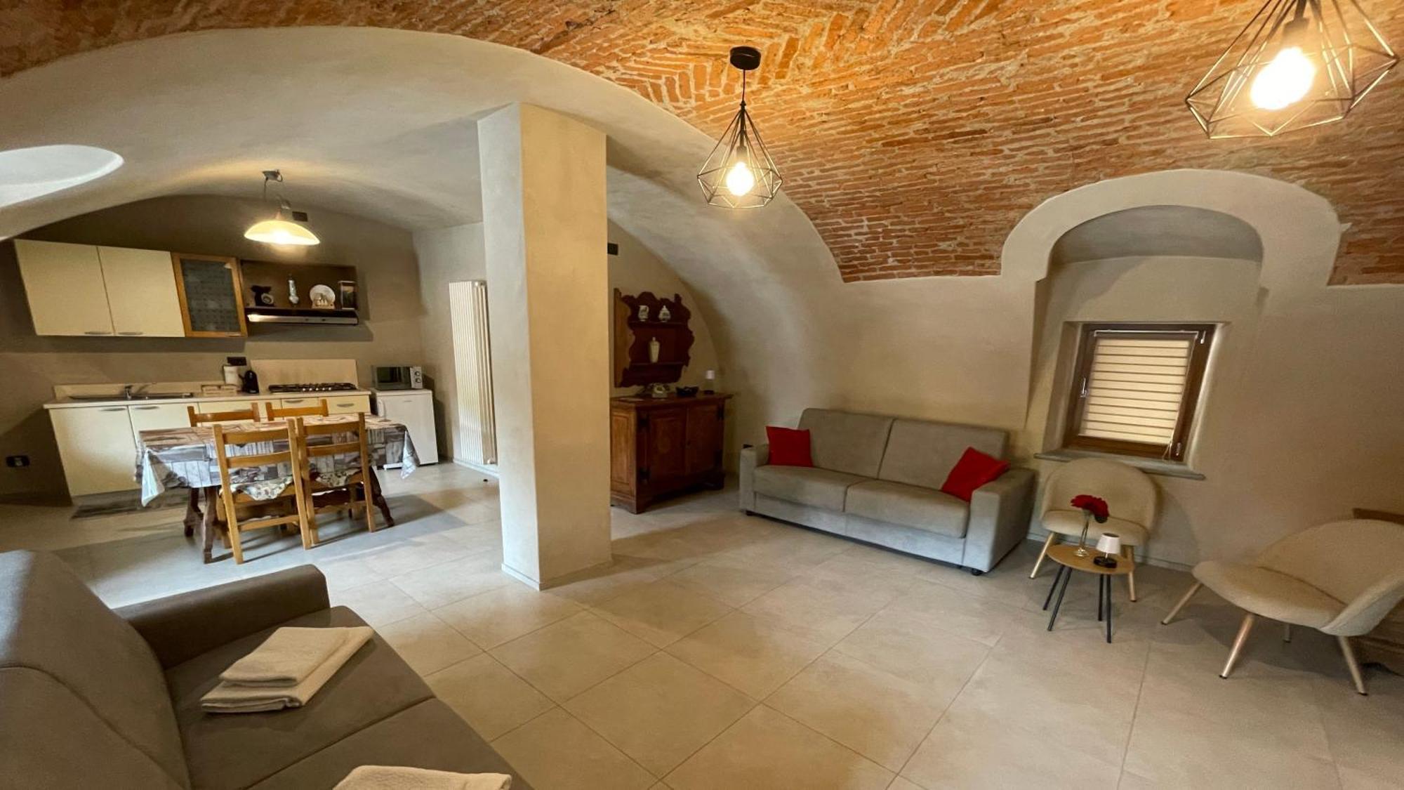 Il Cortile Lägenhet Boves Exteriör bild